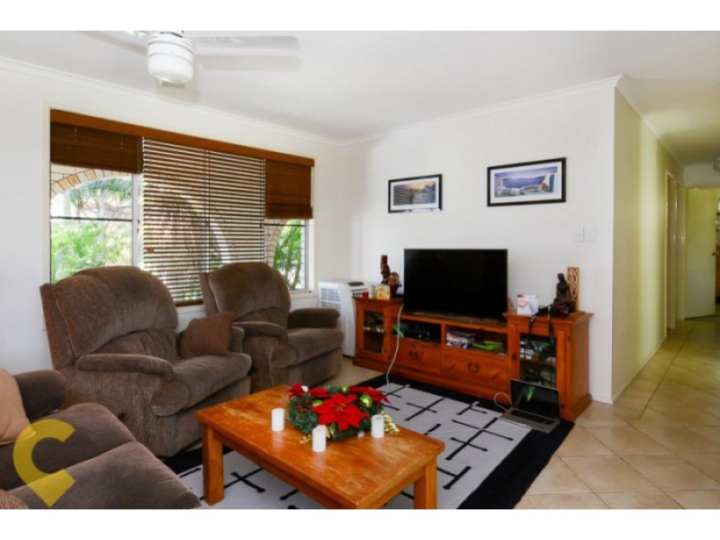 1 Otama Court, Warana QLD 4575