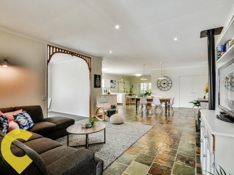 22 Arcadia Drive, Beerwah QLD 4519