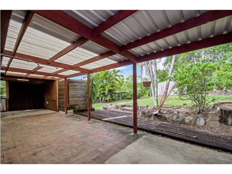 2 Donegal Court, Little Mountain QLD 4551