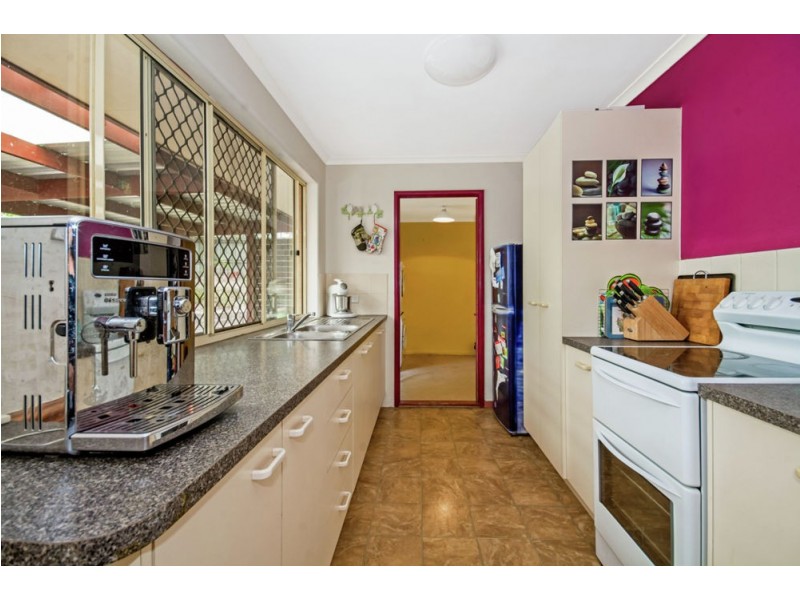 2 Donegal Court, Little Mountain QLD 4551