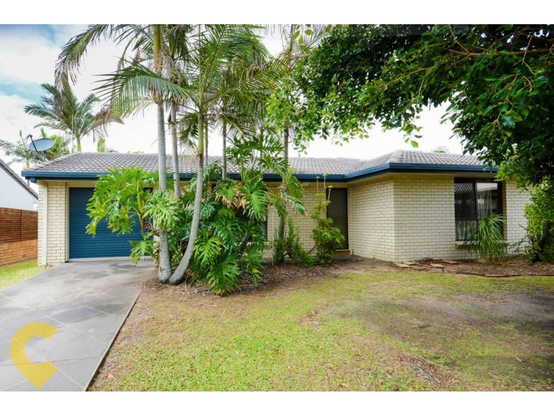 4 Ilaroo Crescent, Warana QLD 4575