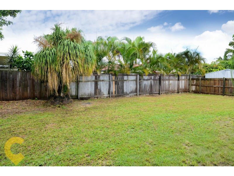 4 Ilaroo Crescent, Warana QLD 4575