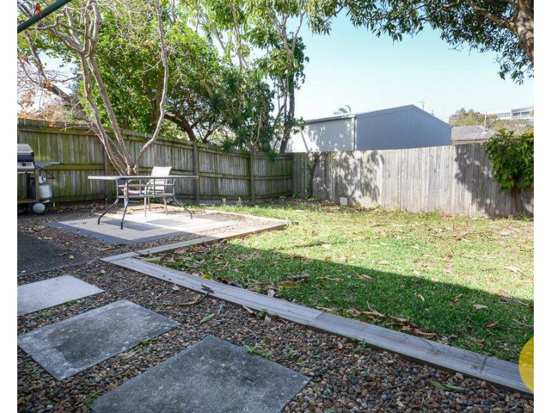1/6 Goonawarra Drive, Mooloolaba QLD 4557