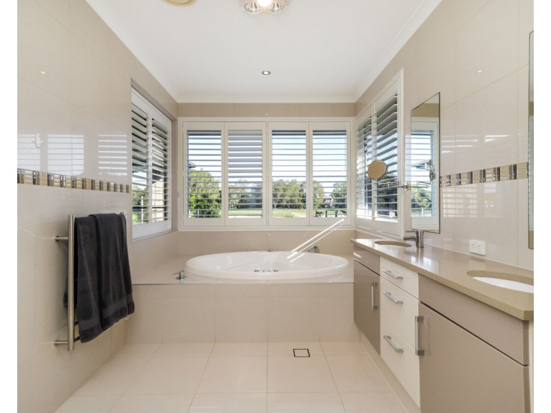 21 Rutherford Place, Pelican Waters QLD 4551