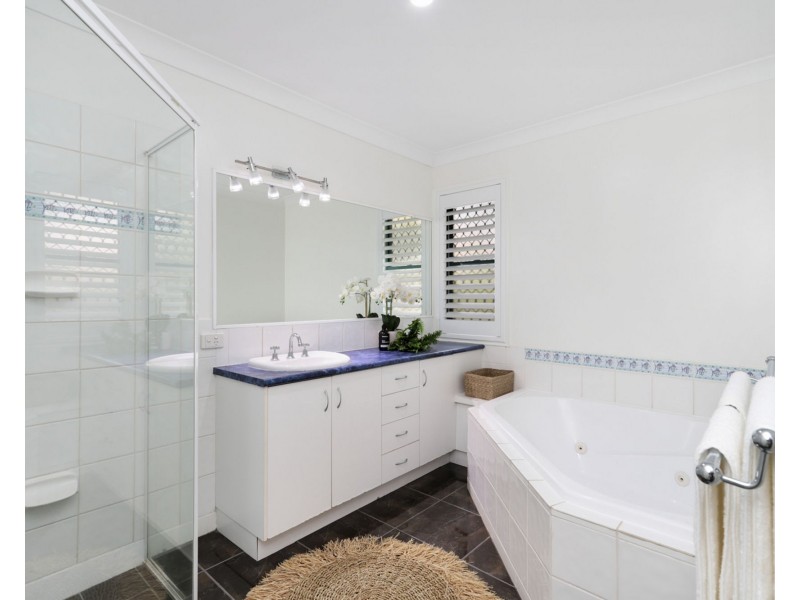 3 Bongaree Drive, Pelican Waters QLD 4551