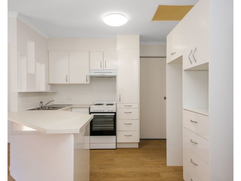 12/38 Milbong Street, Battery Hill QLD 4551