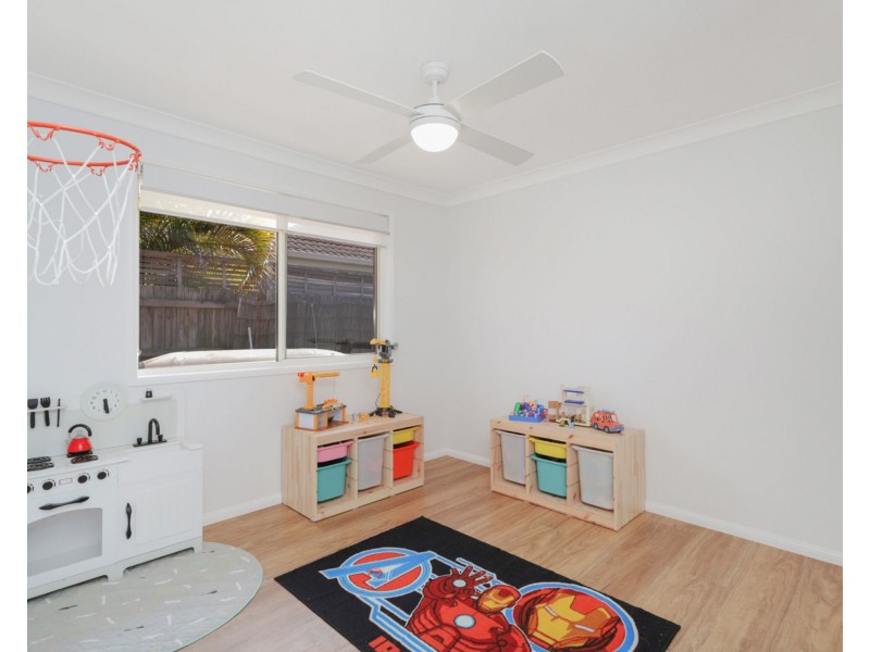 2 Lockyer Place, Pelican Waters QLD 4551