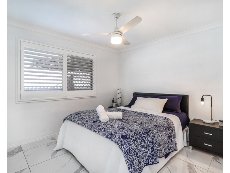 25 Edwardson Drive, Pelican Waters QLD 4551