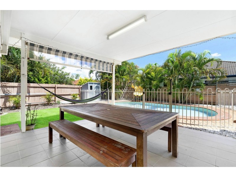 18 Kalowendha Avenue, Pelican Waters QLD 4551