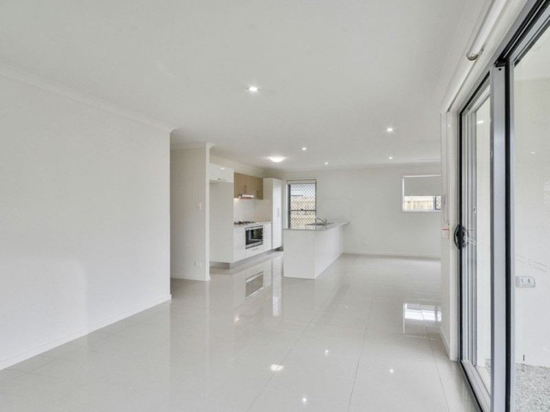 67 Wilderness Circuit, Little Mountain QLD 4551