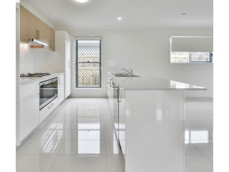 67 Wilderness Circuit, Little Mountain QLD 4551