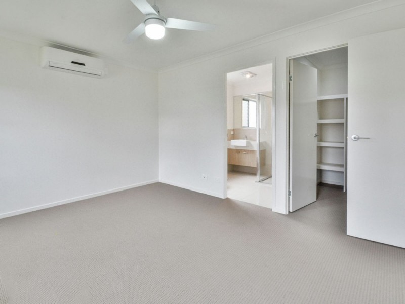 67 Wilderness Circuit, Little Mountain QLD 4551