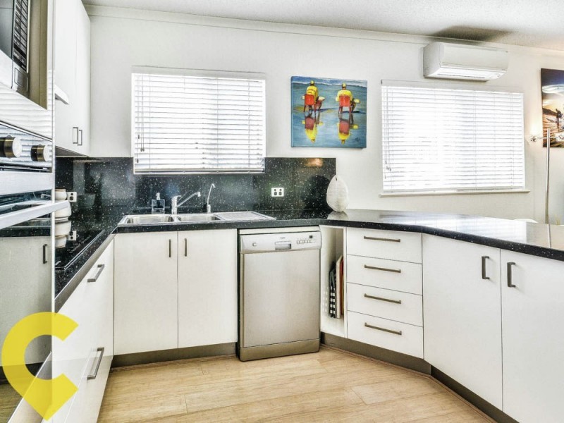 2/18 Warne Terrace, Kings Beach QLD 4551