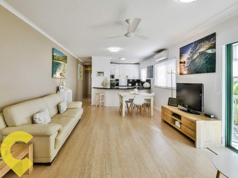 2/18 Warne Terrace, Kings Beach QLD 4551