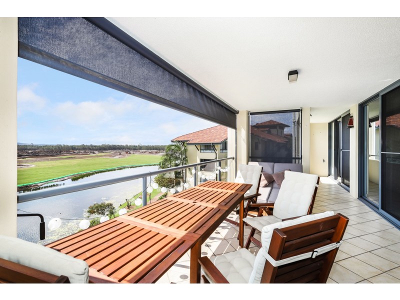 54/1 Millennium Circuit, Pelican Waters QLD 4551