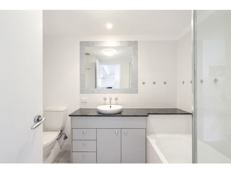 54/1 Millennium Circuit, Pelican Waters QLD 4551