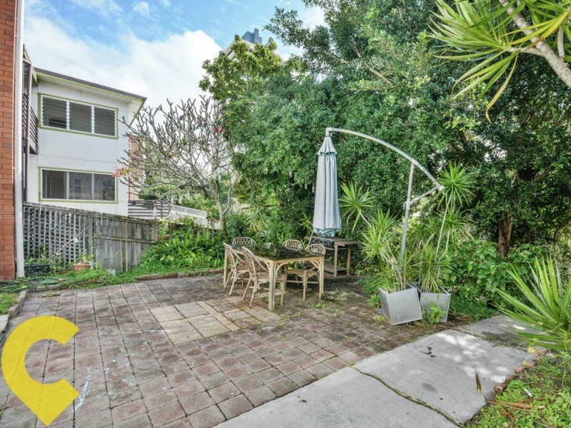 31 Saltair Street, Kings Beach QLD 4551