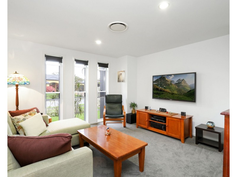 55 Mahogany Drive, Pelican Waters QLD 4551