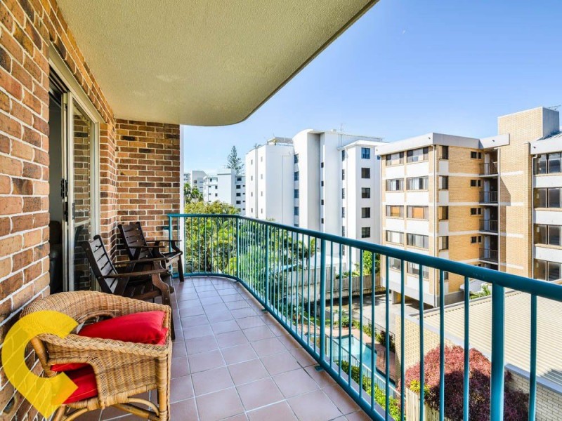4/26 Moreton Parade, Kings Beach QLD 4551