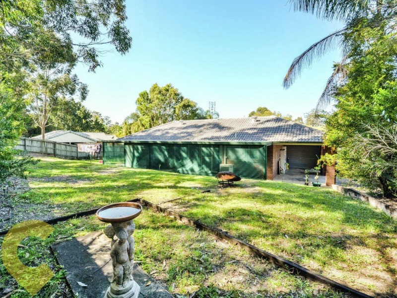 4 Donegal Court, Little Mountain QLD 4551
