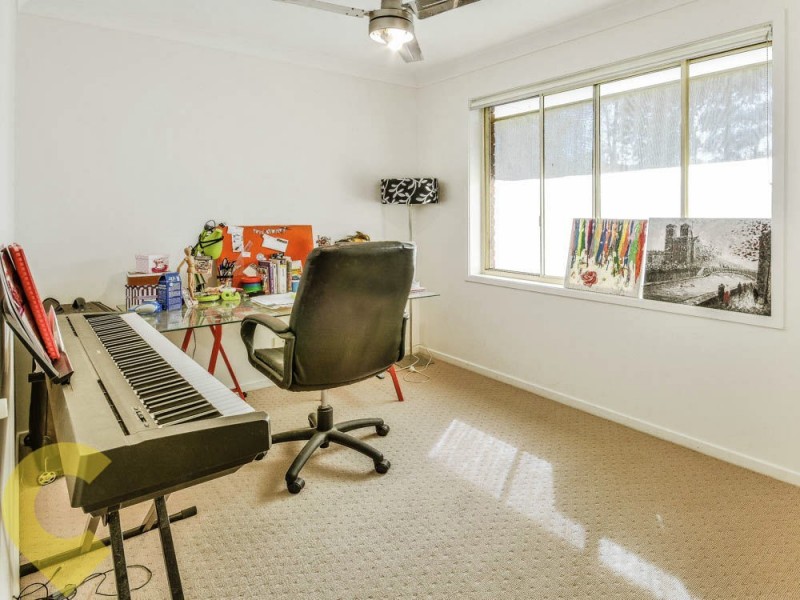 4 Donegal Court, Little Mountain QLD 4551