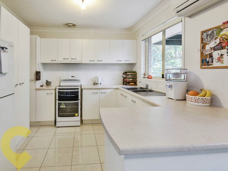 4 Donegal Court, Little Mountain QLD 4551