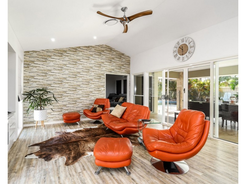 23 Hartley Crescent, Pelican Waters QLD 4551