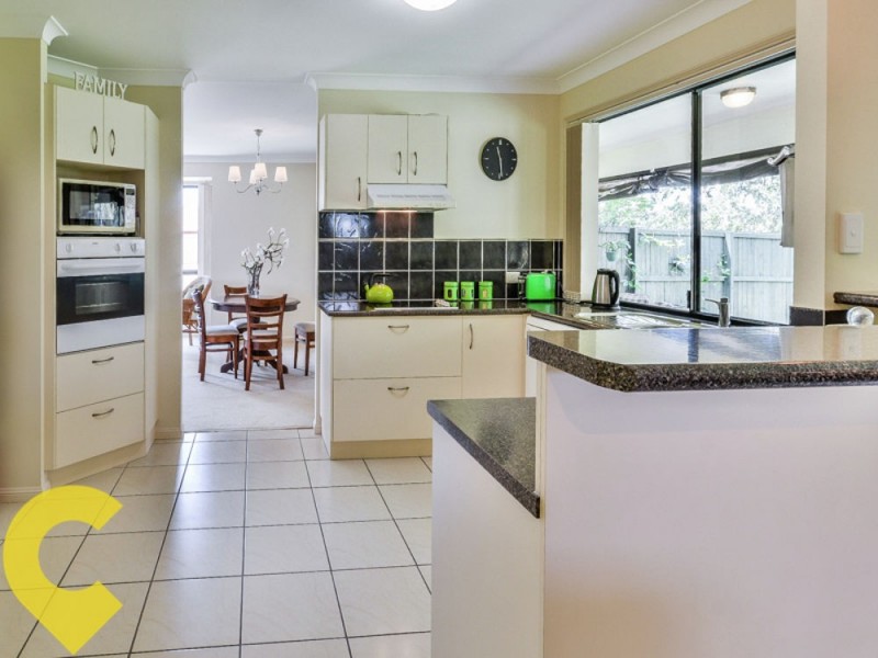 7 Kinross Court, Caloundra West QLD 4551
