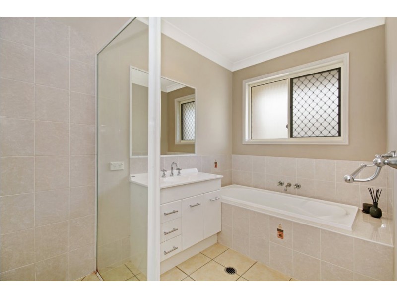 31 Huntley Place, Caloundra West QLD 4551