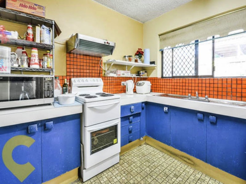 1/27 Walan Street, Mooloolaba QLD 4557