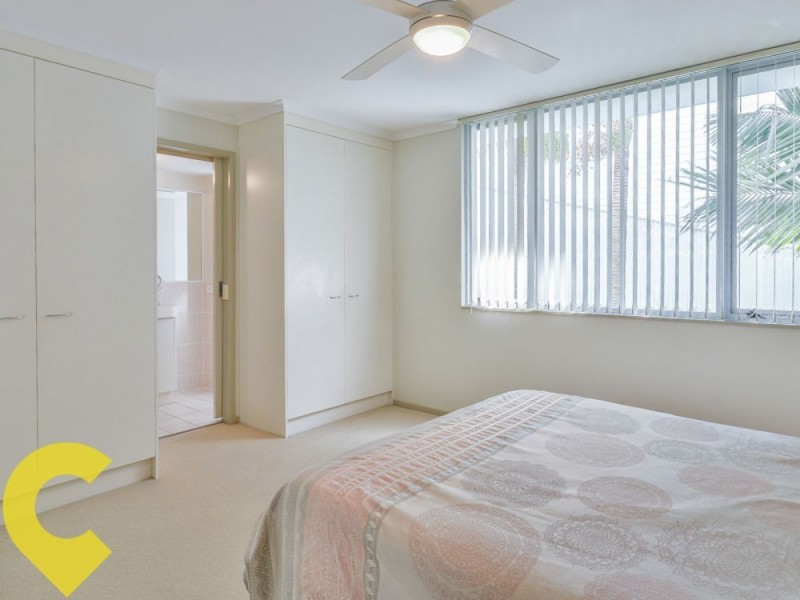 1/17 Canberra Terrace, Kings Beach QLD 4551