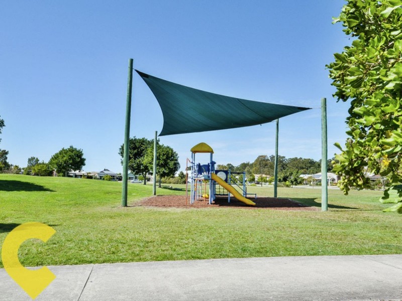 5 Irving Place, Sippy Downs QLD 4556