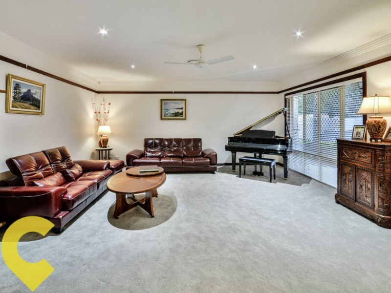 5 Ghostgum Close, Little Mountain QLD 4551