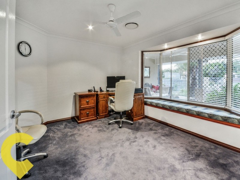 5 Ghostgum Close, Little Mountain QLD 4551