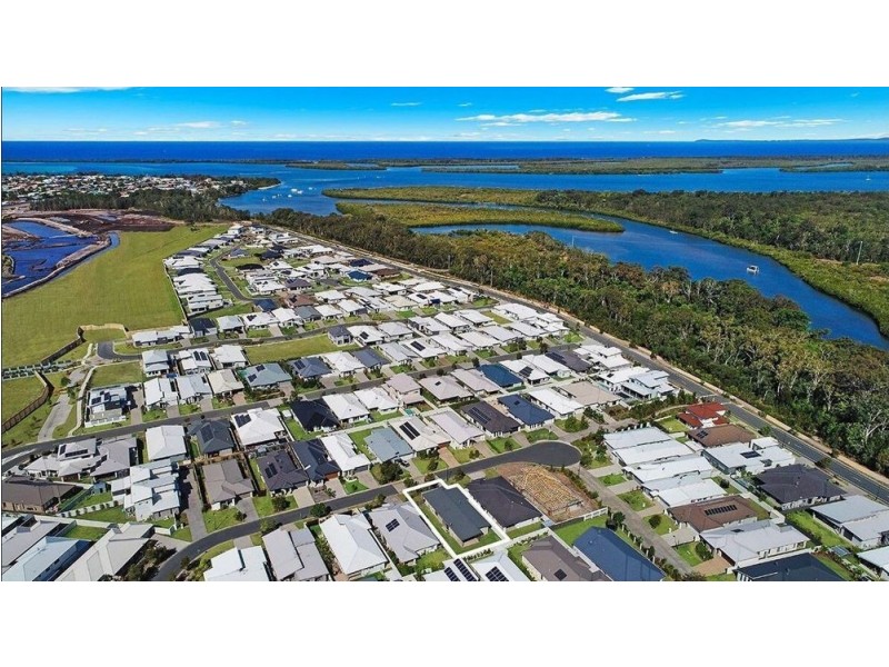 10 Burdekin Place, Pelican Waters QLD 4551