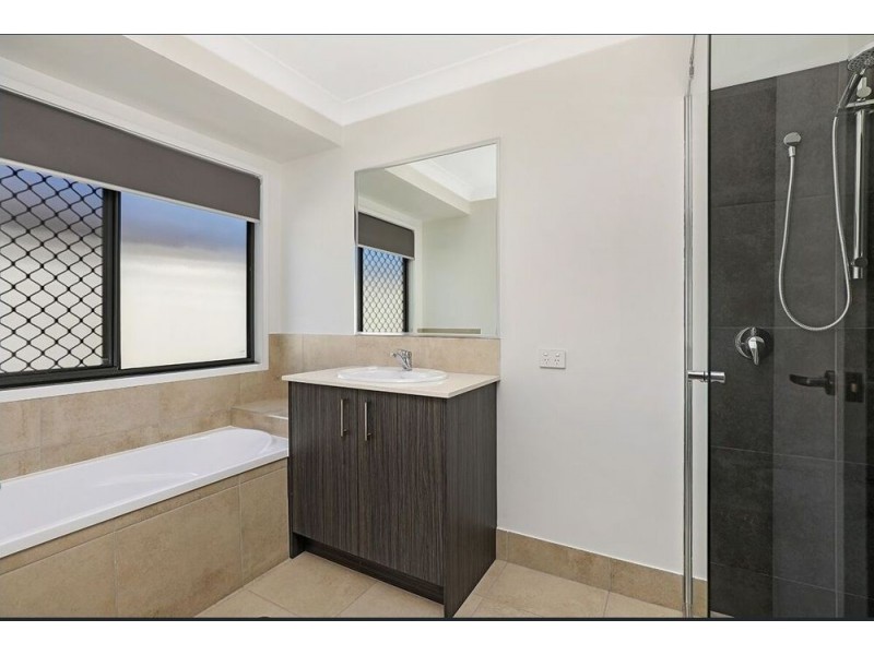 10 Burdekin Place, Pelican Waters QLD 4551