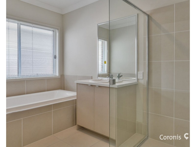 21 Ochre Crescent, Caloundra West QLD 4551