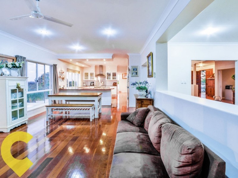 3 Ridgewood Road, Little Mountain QLD 4551