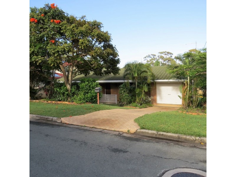 27 Hodgens Street, Caloundra QLD 4551