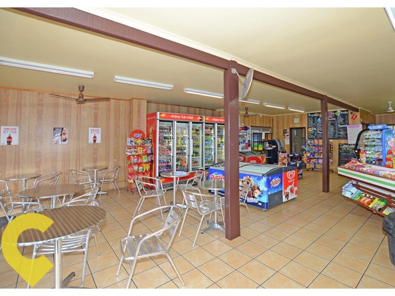 73 William Street, Howard QLD 4659