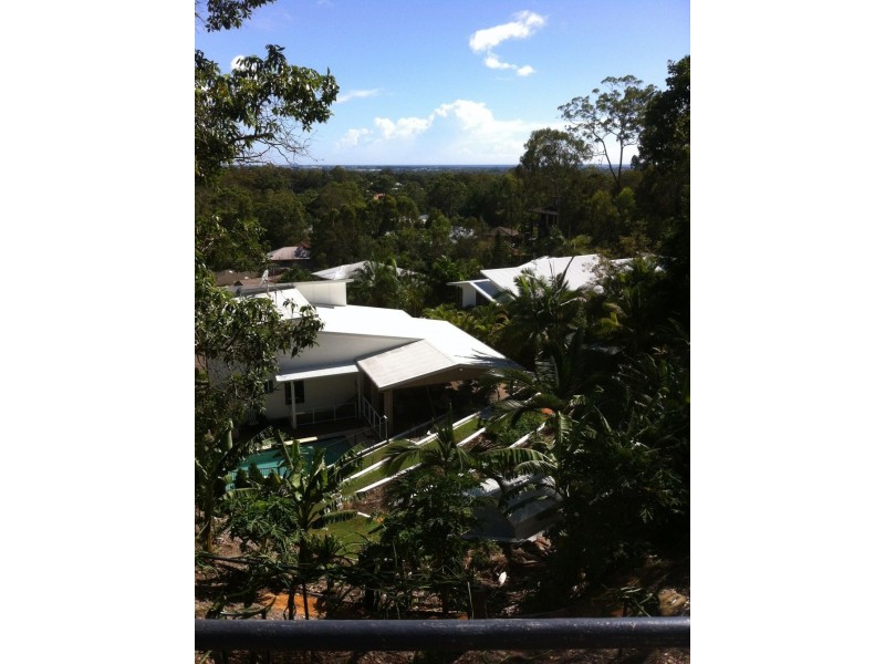 9 Hillside Court, Little Mountain QLD 4551