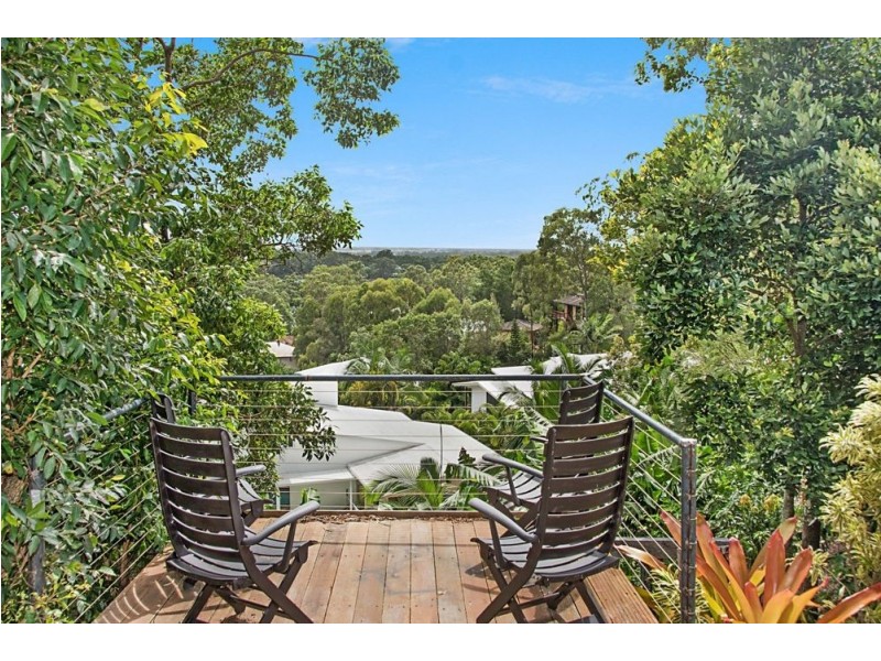 9 Hillside Court, Little Mountain QLD 4551