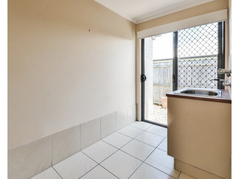 8 Pembroke Crescent, Sippy Downs QLD 4556