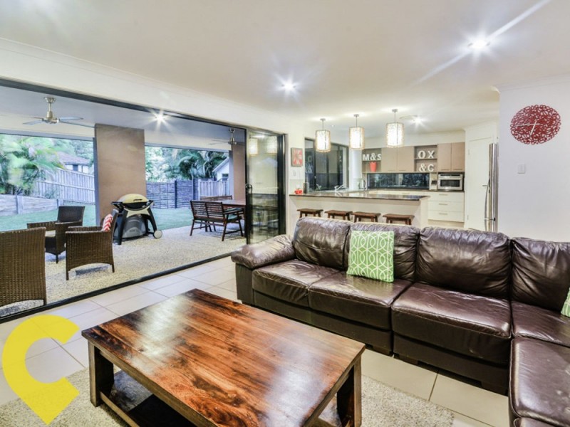 2-4 Oasis Court, Woombye QLD 4559