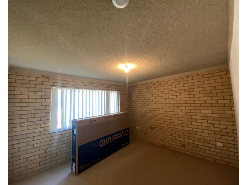 4/61 Bradman Avenue, Maroochydore QLD 4558