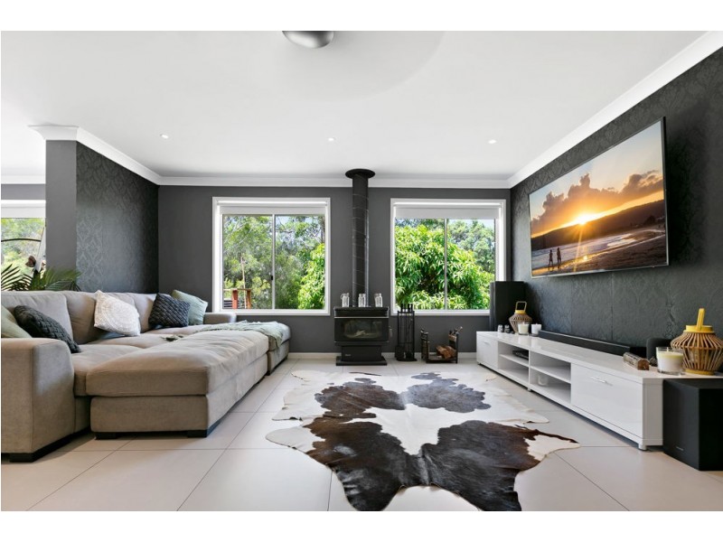 20 Ironbark Road, Little Mountain QLD 4551