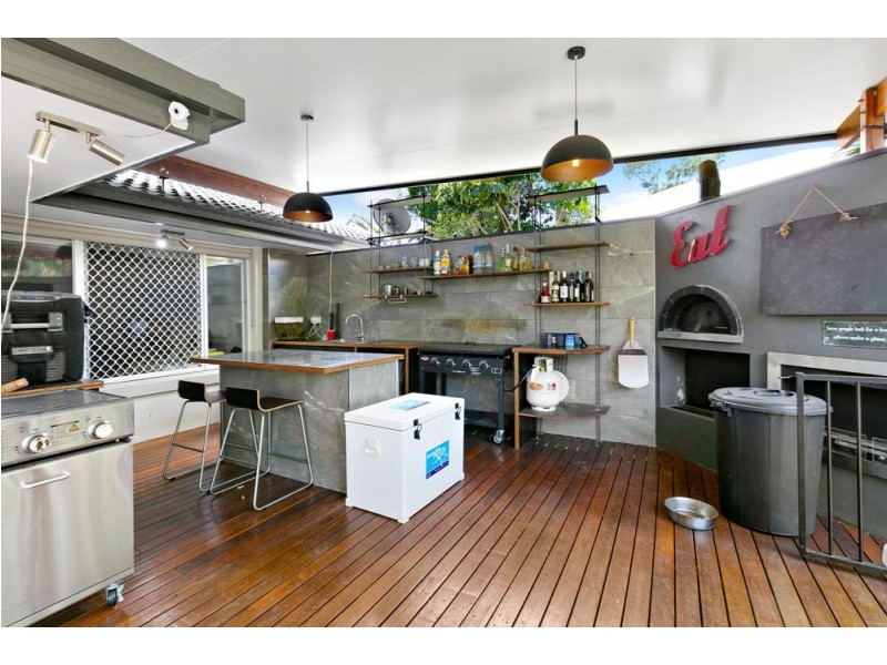 20 Ironbark Road, Little Mountain QLD 4551