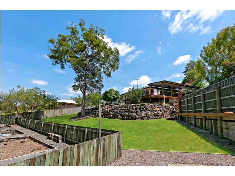 20 Ironbark Road, Little Mountain QLD 4551