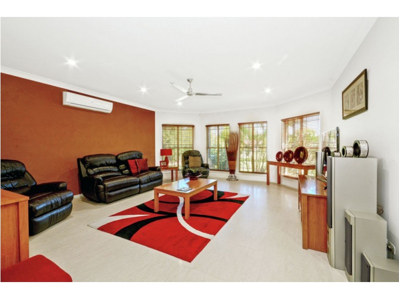 17 Homestead Drive, Little Mountain QLD 4551