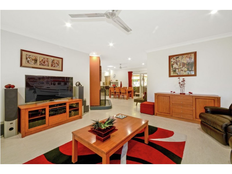 17 Homestead Drive, Little Mountain QLD 4551